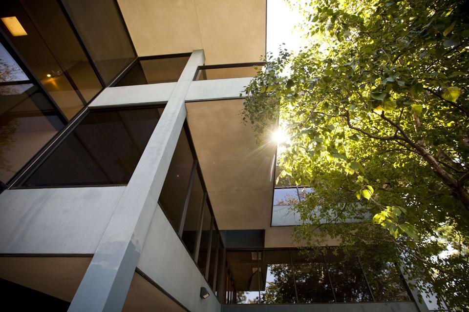 Lincoln Campus Building Exterior